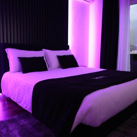 Dark Boutique Hotel Shkoze Luaran gambar
