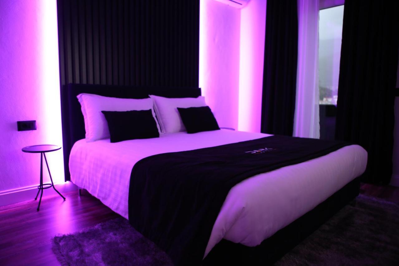 Dark Boutique Hotel Shkoze Luaran gambar