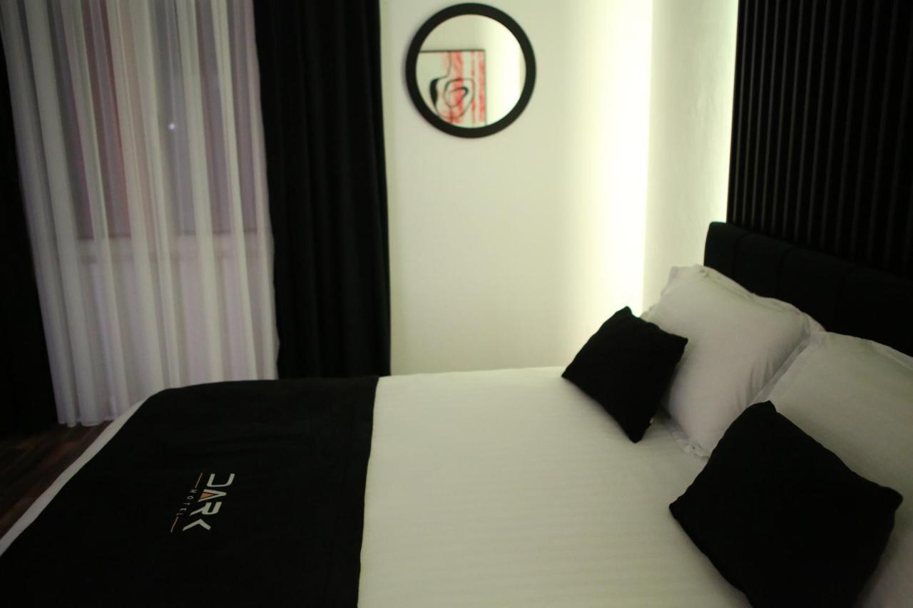 Dark Boutique Hotel Shkoze Luaran gambar