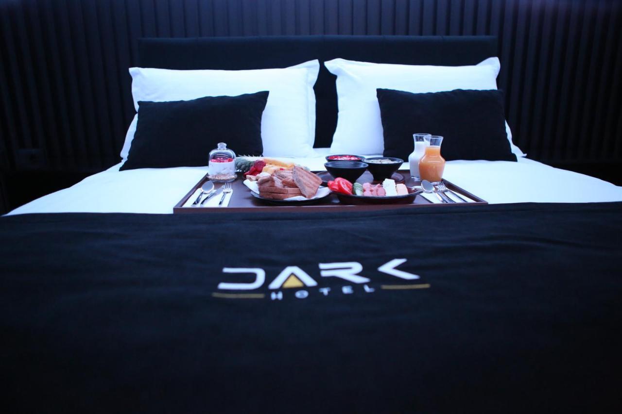 Dark Boutique Hotel Shkoze Luaran gambar